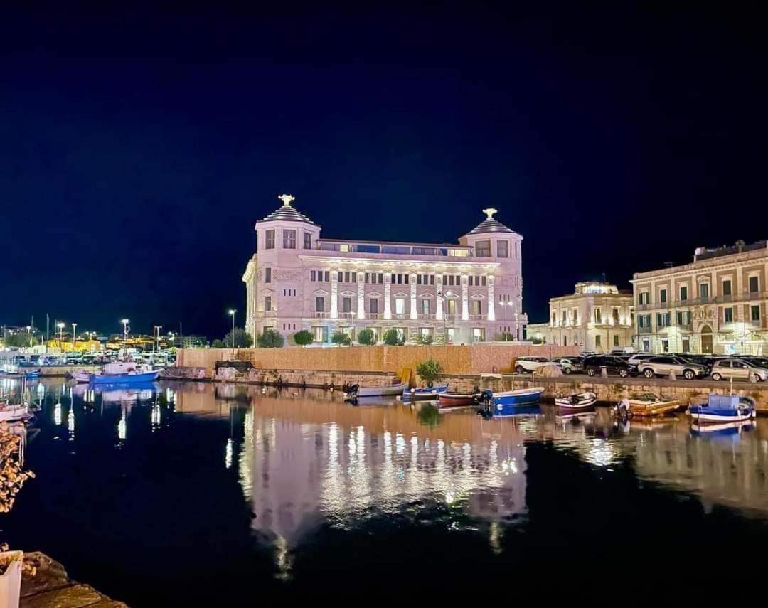 B&B Domus Pina كاتانيا المظهر الخارجي الصورة